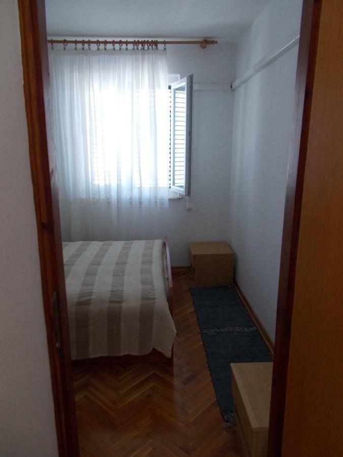 Apartment Dora 1 Jakisnica Lun  Exterior photo